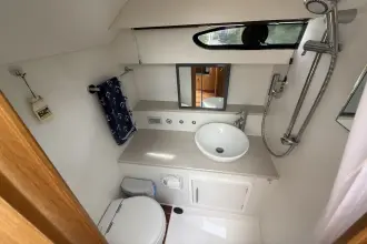 Thumbnail von Haines 32 Sedan Third Half