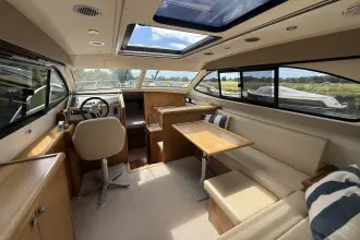 Thumbnail von Haines 32 Sedan Third Half