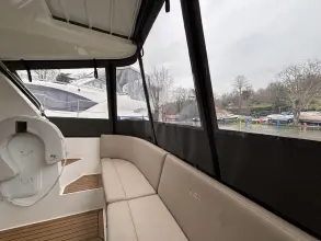 Thumbnail von Haines 32 Sedan Third Half