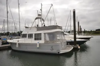 Thumbnail von Beneteau Swift Trawler 34 Olive