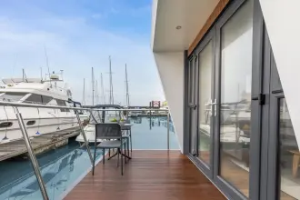 Thumbnail von Bluefield M250 Future order M250 Floating Home @ Limehouse