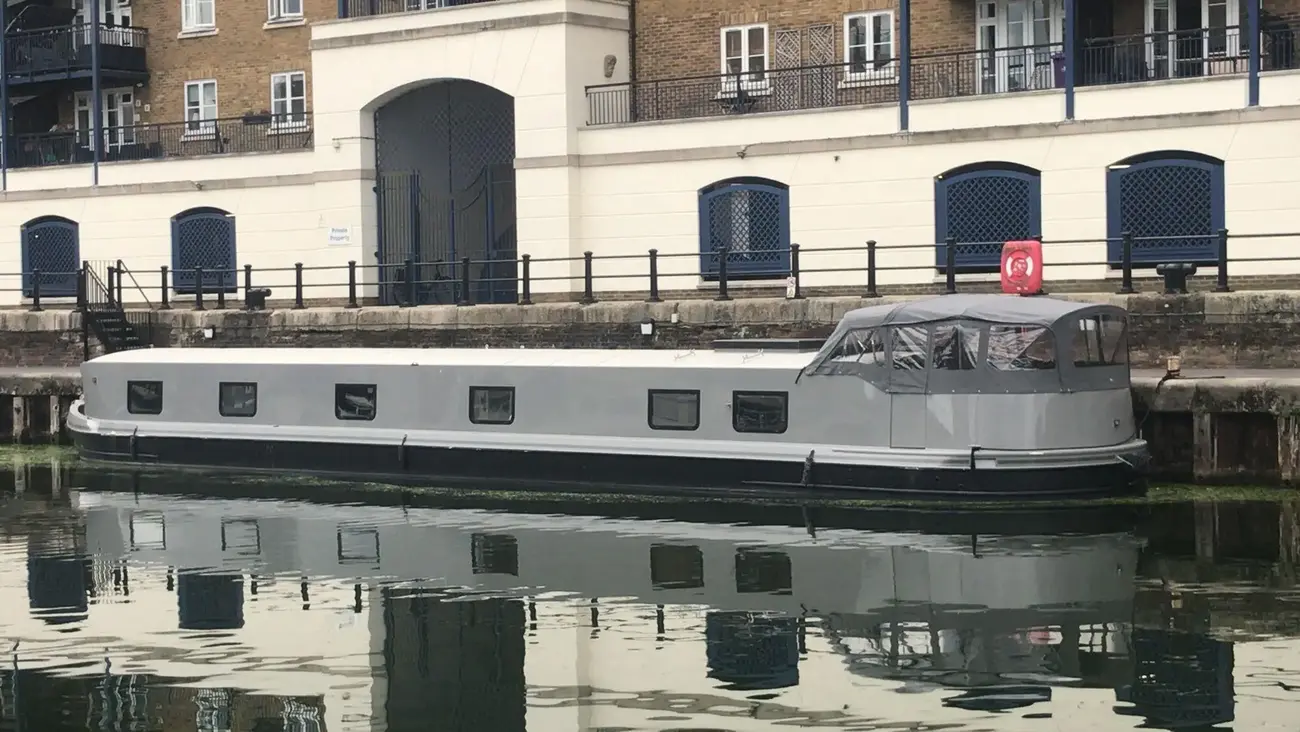 Waterspace Living Hampton 73 Luxury Widebeam Luxury Waterspace Living Hampton 73