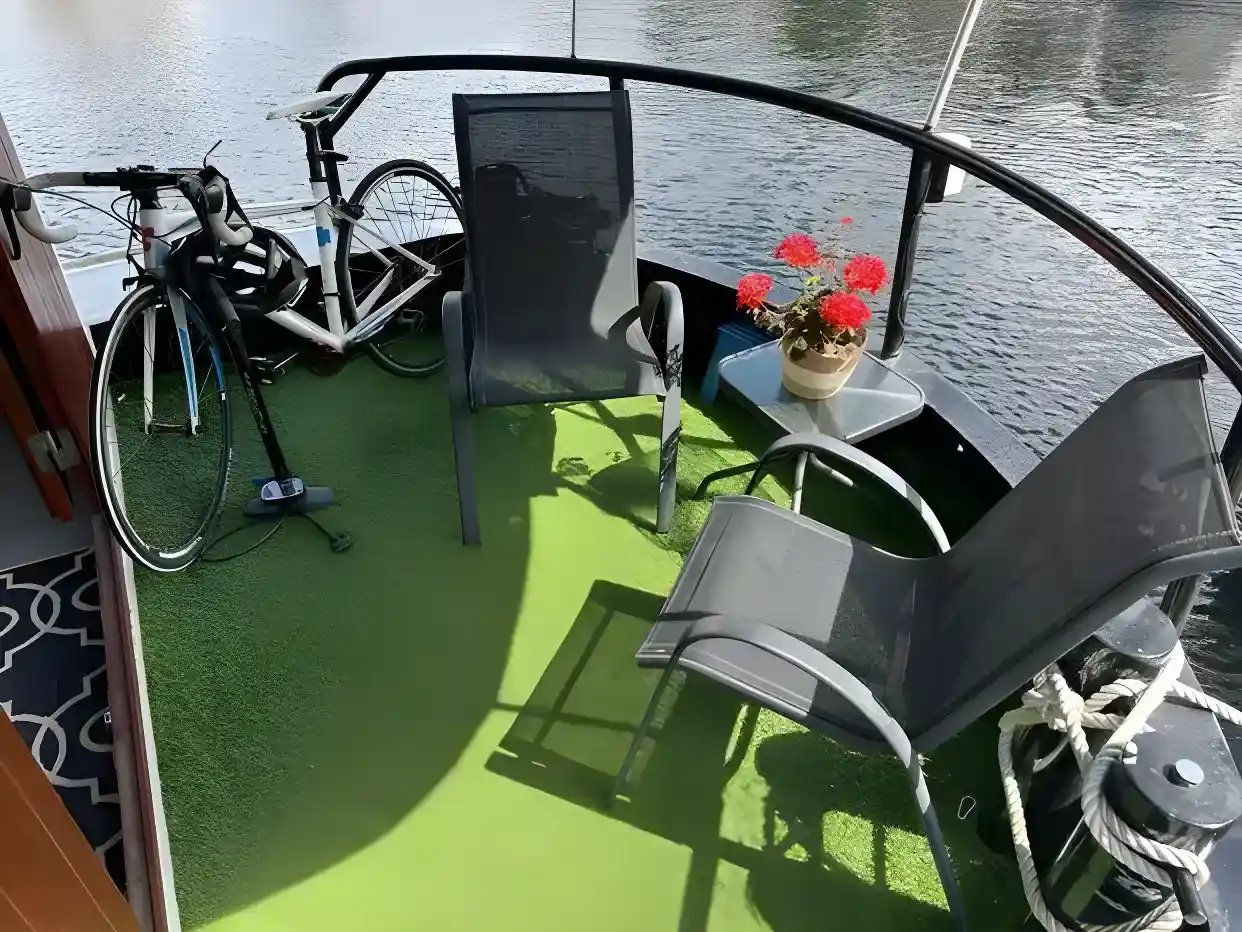 Thumbnail von Custom 65ft Dutch Barge Flat over crest