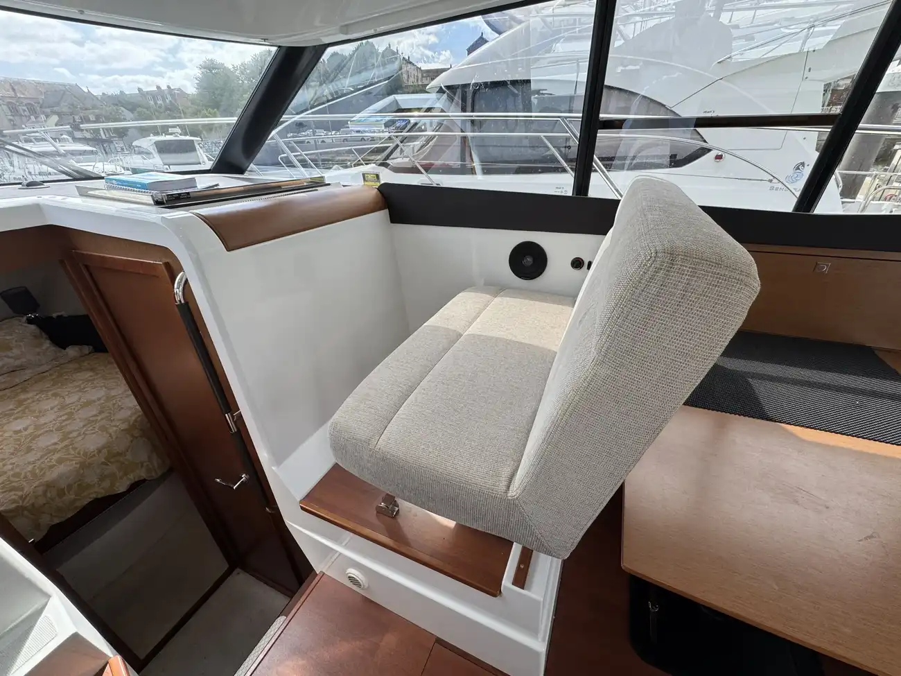 Thumbnail von Jeanneau NC 9 Sunflower