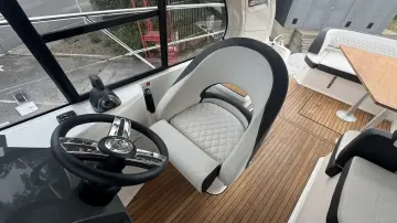 Thumbnail von Bavaria S33 HT