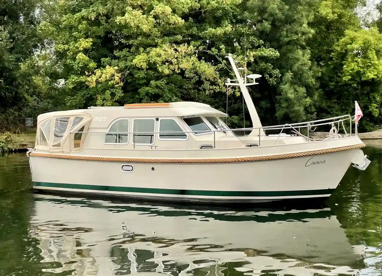 Linssen 29.9 Sedan Cavania