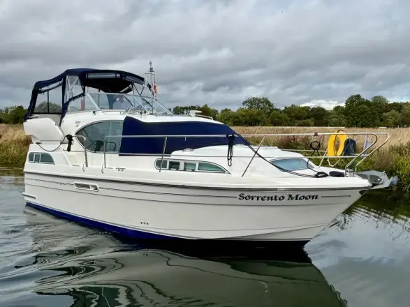 Haines 320 Aft Cabin Sorrento Moon