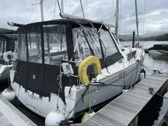 Beneteau Oceanis 35.1