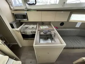 Thumbnail von Beneteau Oceanis 35.1