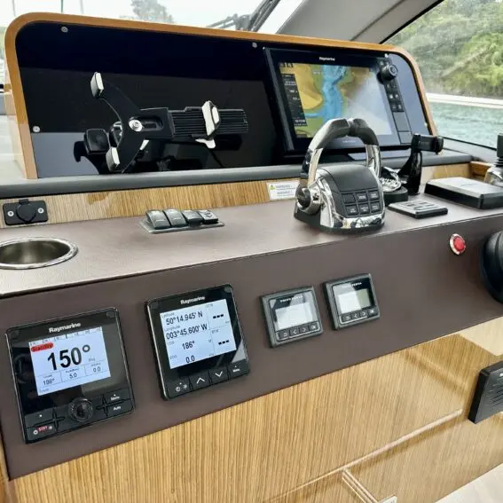 Thumbnail von Sealine C430 3 cabin layout