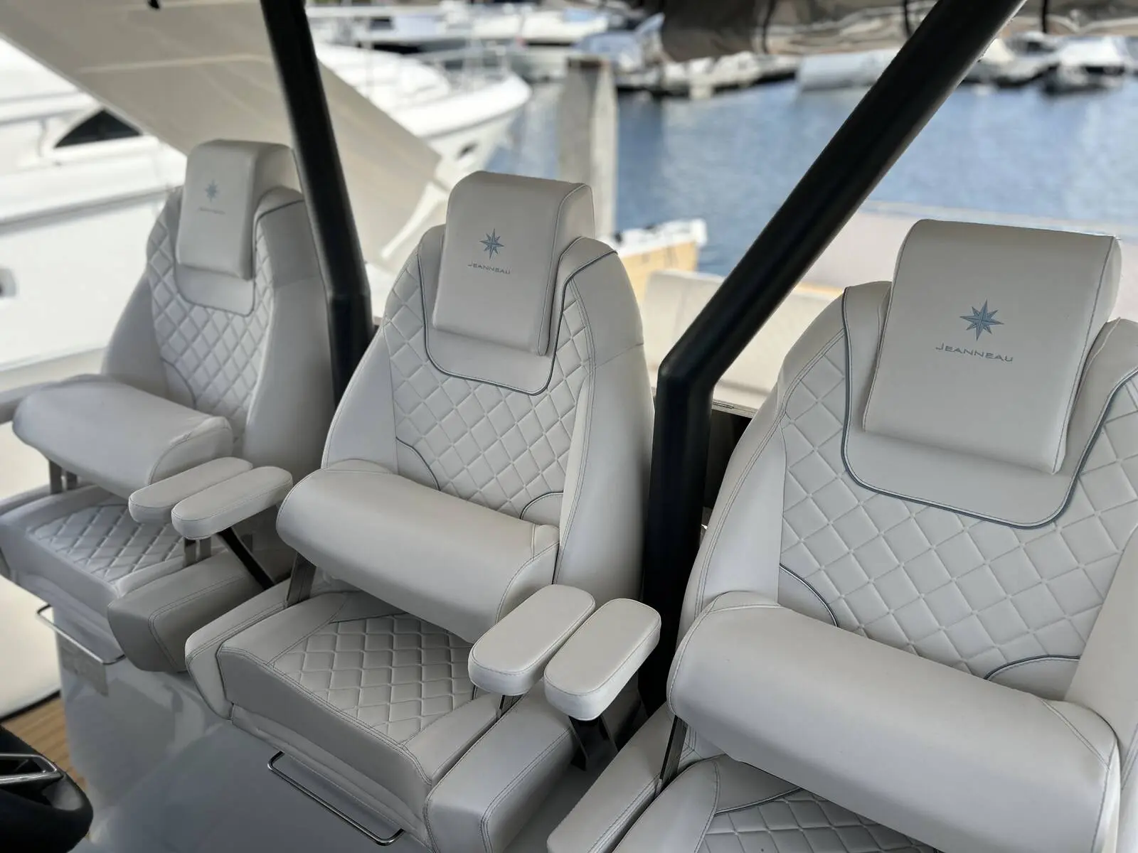 Thumbnail von Jeanneau DB 37 IB