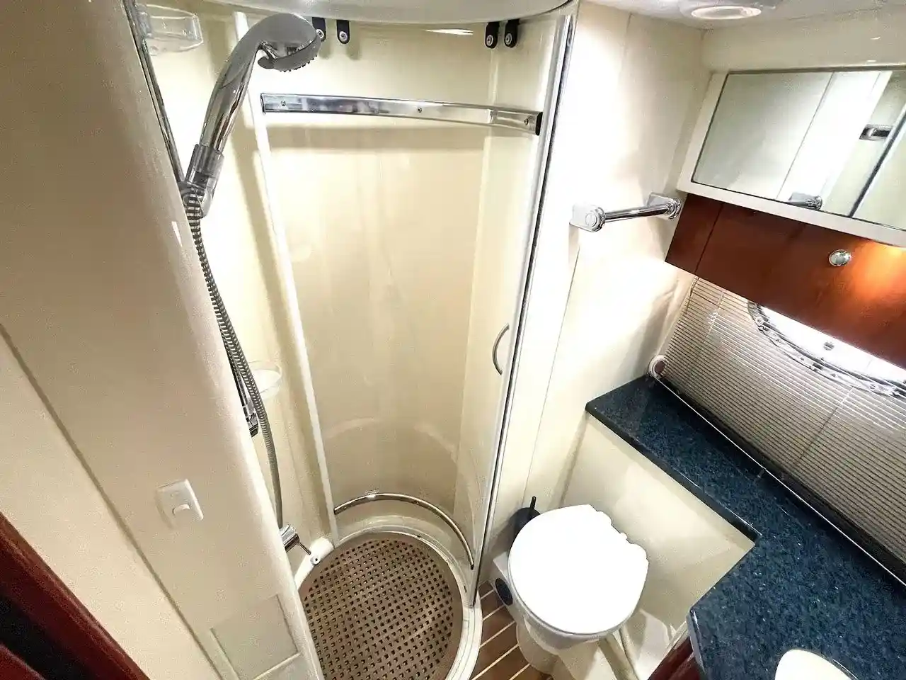 Thumbnail von Fairline Phantom 46 DRAGONFLY