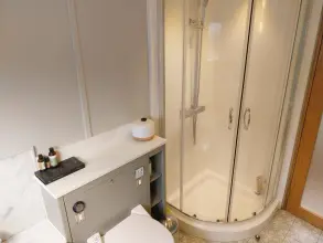 Thumbnail von Waterspace Living Hampton 70 Swan Ronson