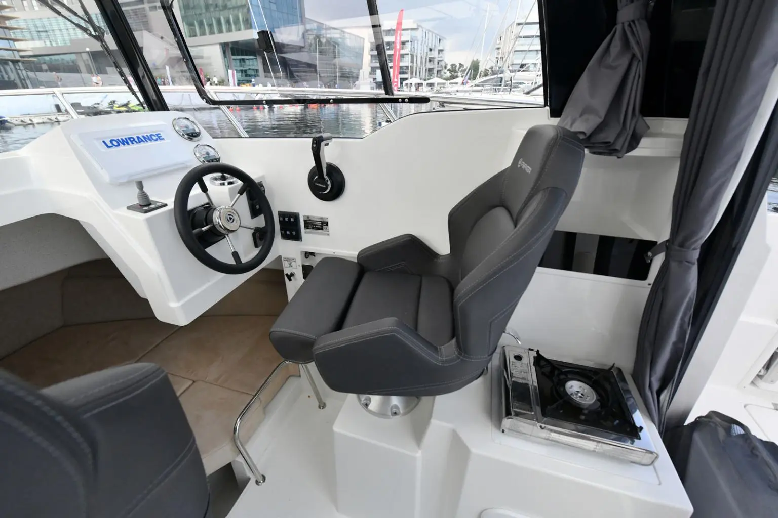 Thumbnail von Parker 	700 Pilothouse