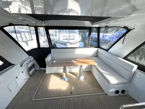 Thumbnail von Sealine S390 Presents as new