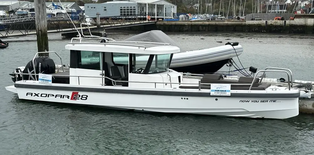Axopar 28 Aft Cabin