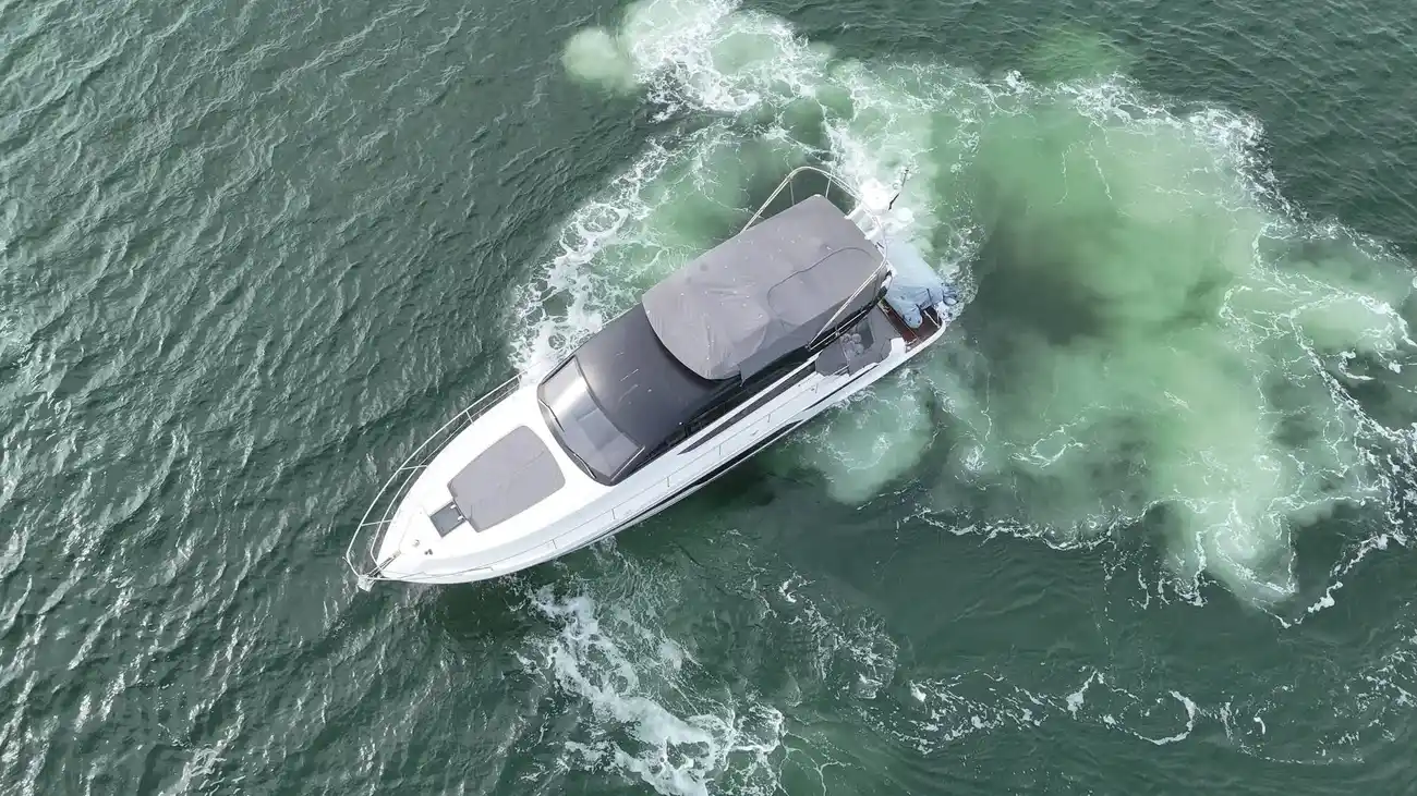 Thumbnail von Fairline Squadron 50