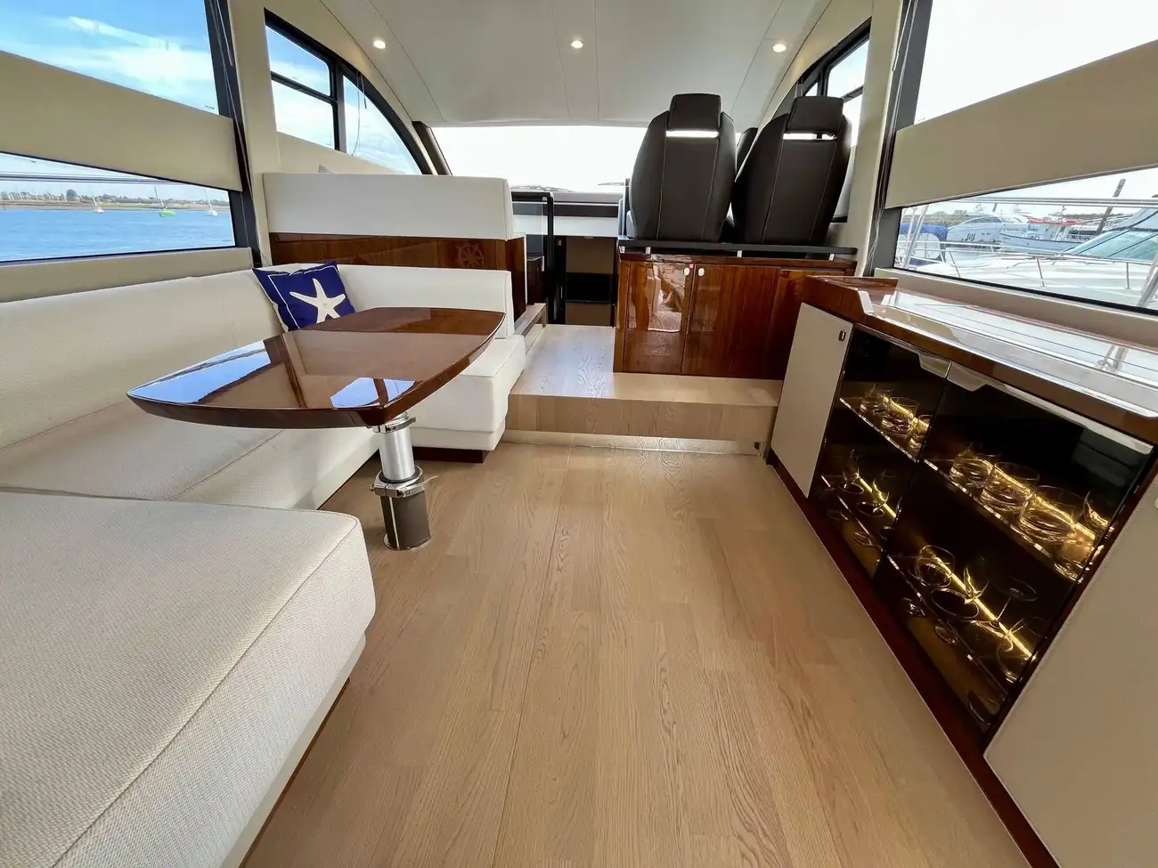 Thumbnail von Fairline Squadron 50