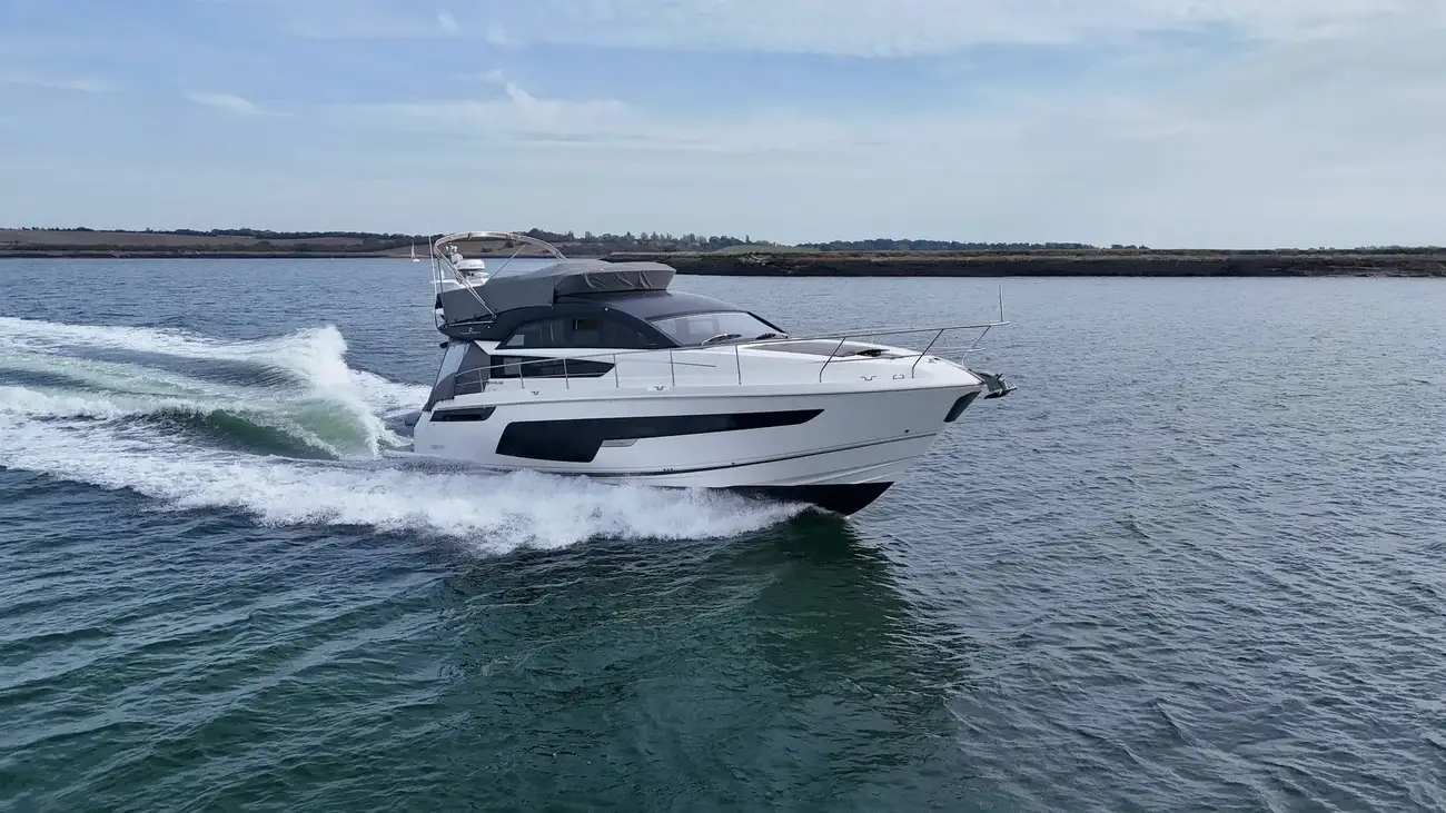 Thumbnail von Fairline Squadron 50