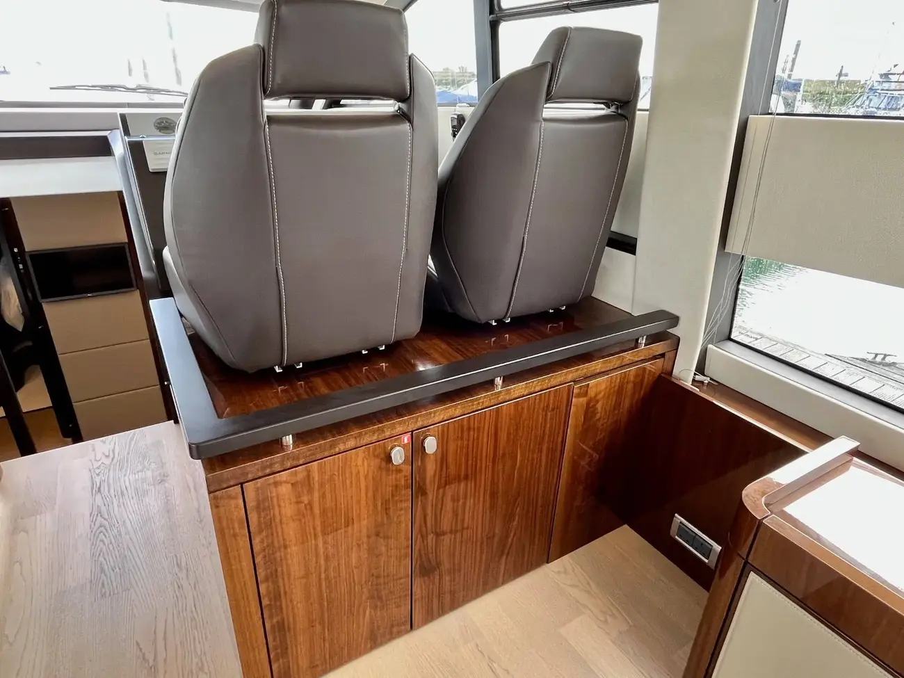 Thumbnail von Fairline Squadron 50