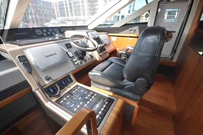 Thumbnail von Fairline Squadron 58