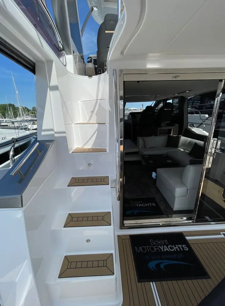 Thumbnail von Azimut 50 FLYBRIDGE