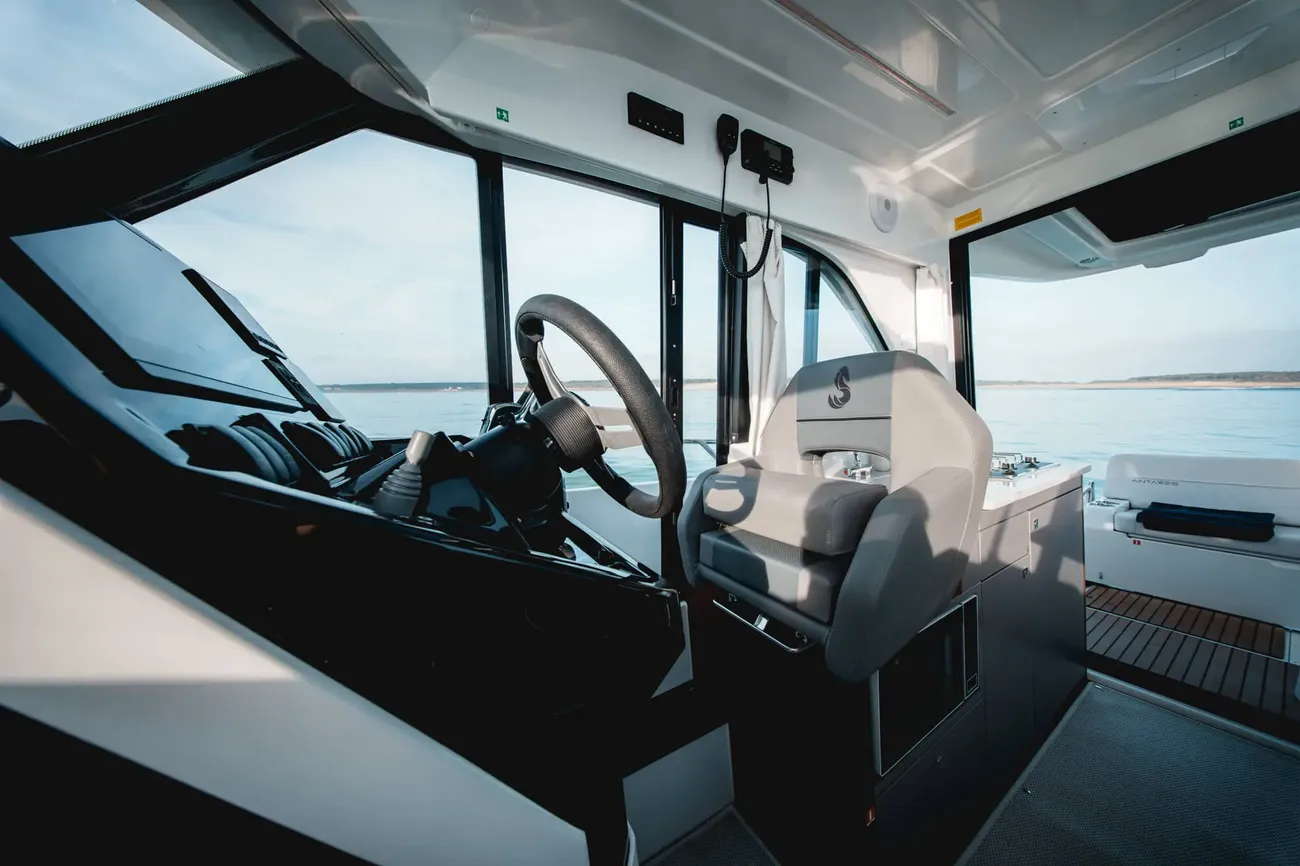 Thumbnail von Beneteau Antares 9 V2