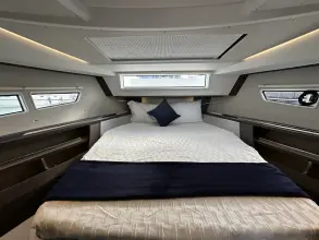 Thumbnail von Sealine C335 As New Condition