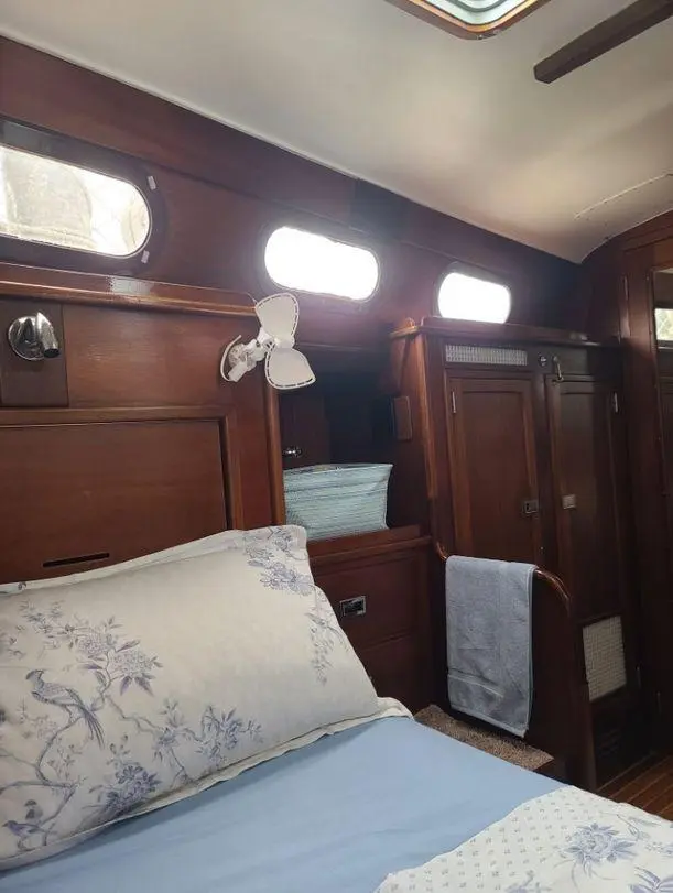 Thumbnail von Hinckley 49