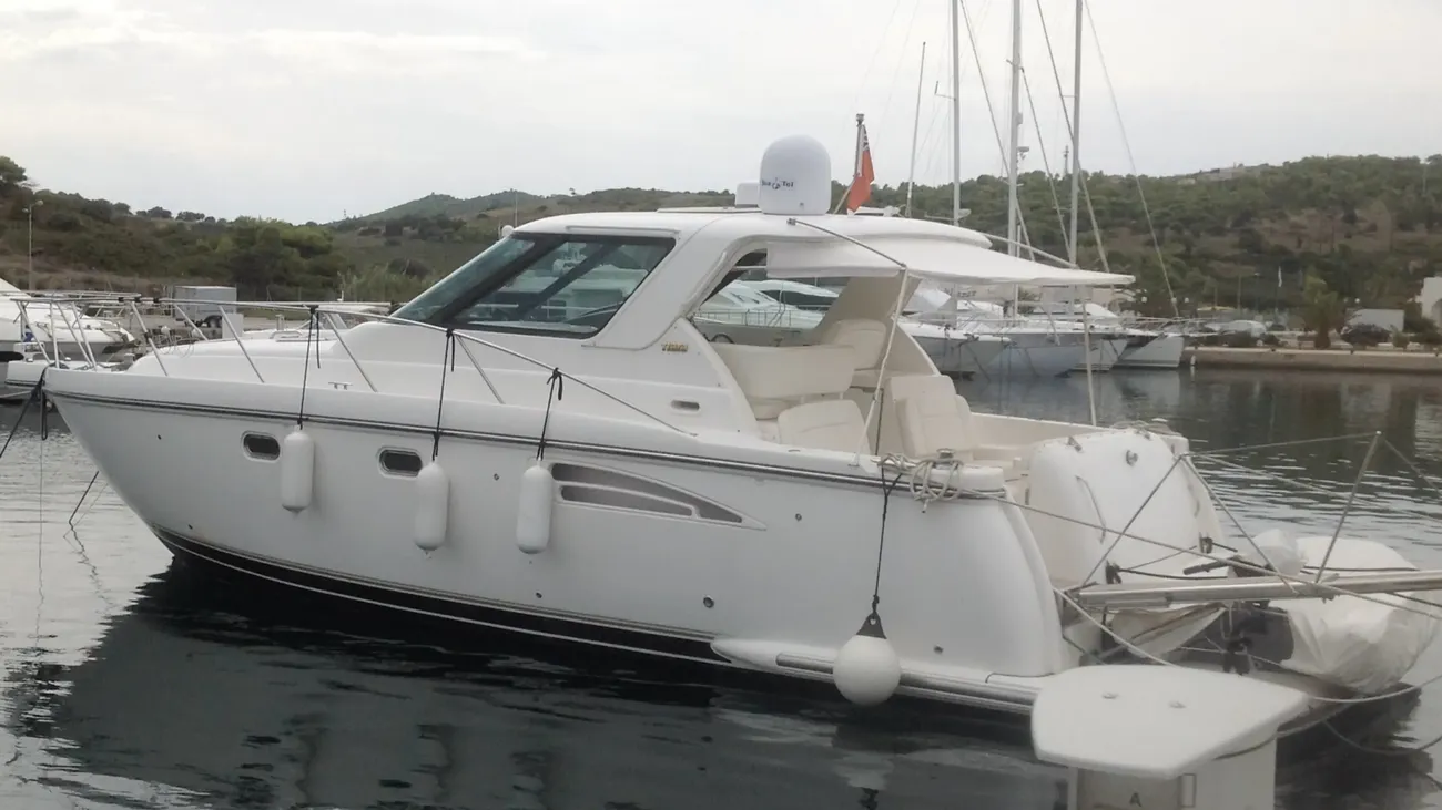 Tiara Yachts 3600 Sovran 1733