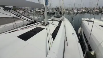 Thumbnail von Beneteau Oceanis 51.1 1725