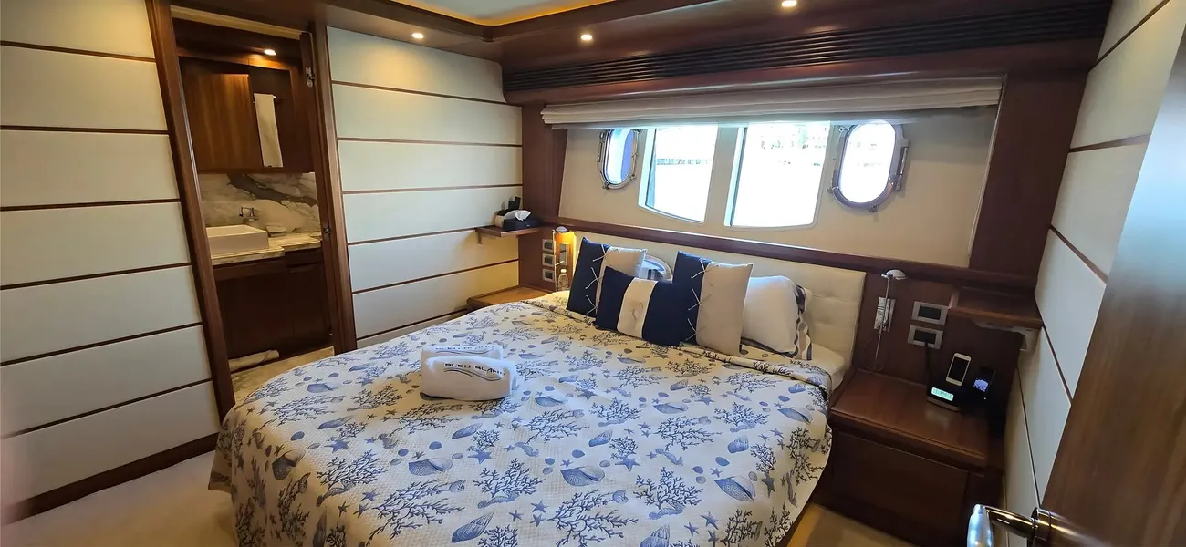 Thumbnail von Ferretti Yachts 	Custom Line 97