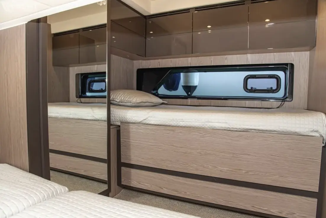 Thumbnail von Azimut Atlantis 45