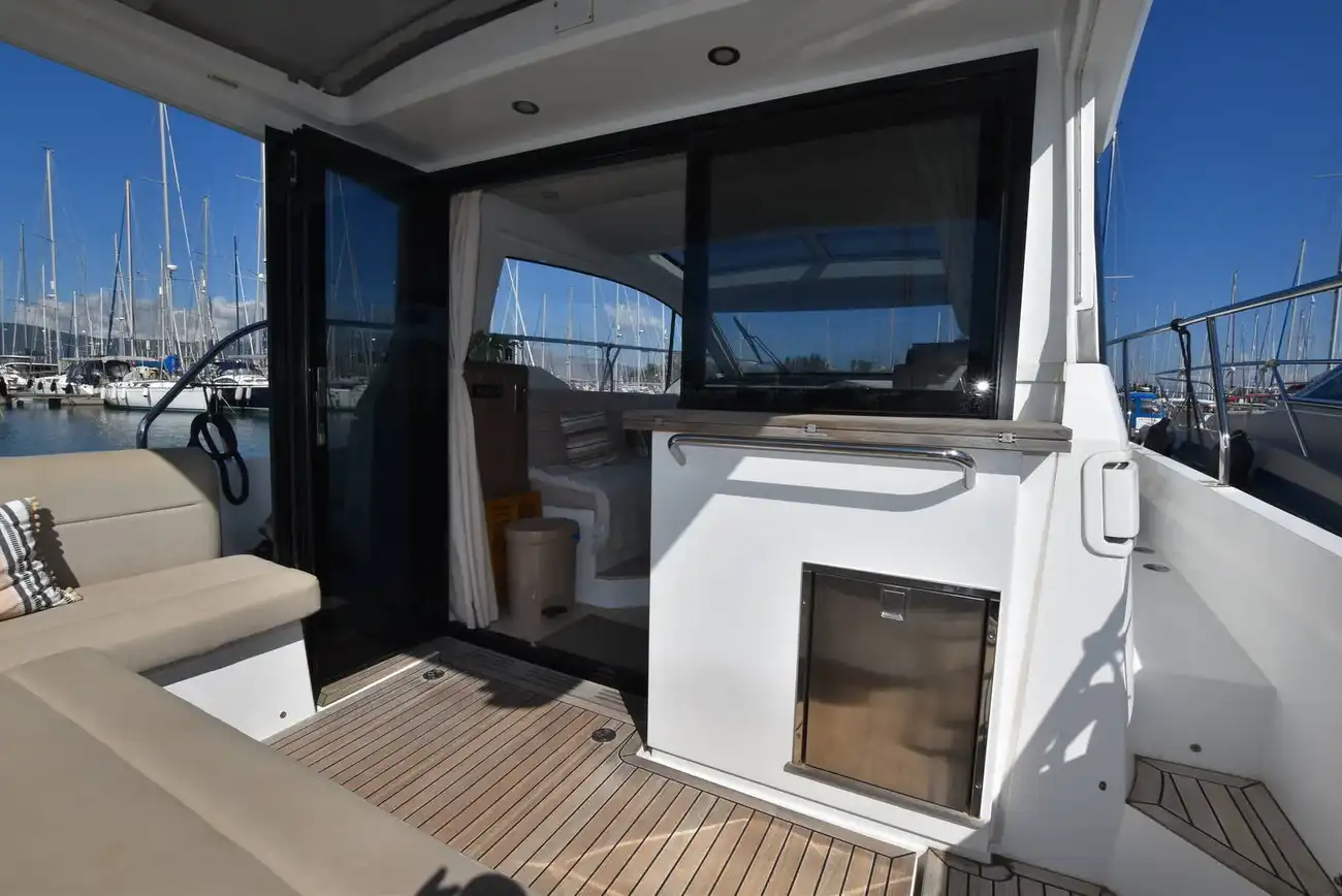 Thumbnail von Sealine C330