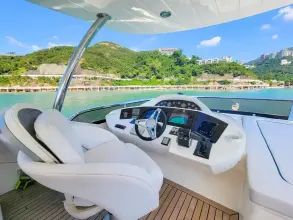 Thumbnail von Sunseeker 86 Yacht 9138003