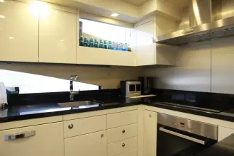 Thumbnail von Sunseeker 88 Yacht 9878678