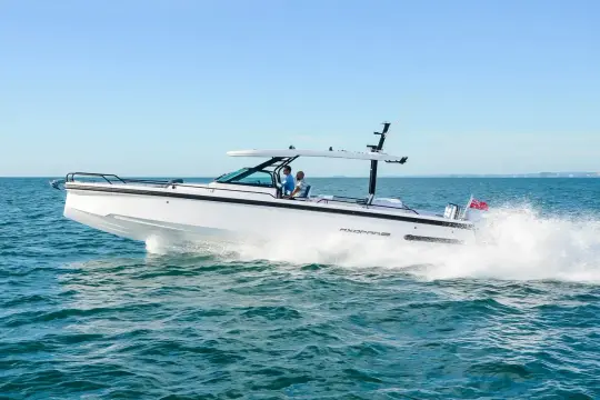 Axopar 37 Sun Top 9540079