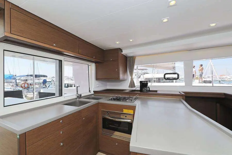 Thumbnail von ラグーン 450 F