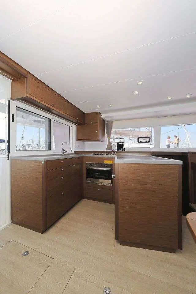 Thumbnail von ラグーン 450 F