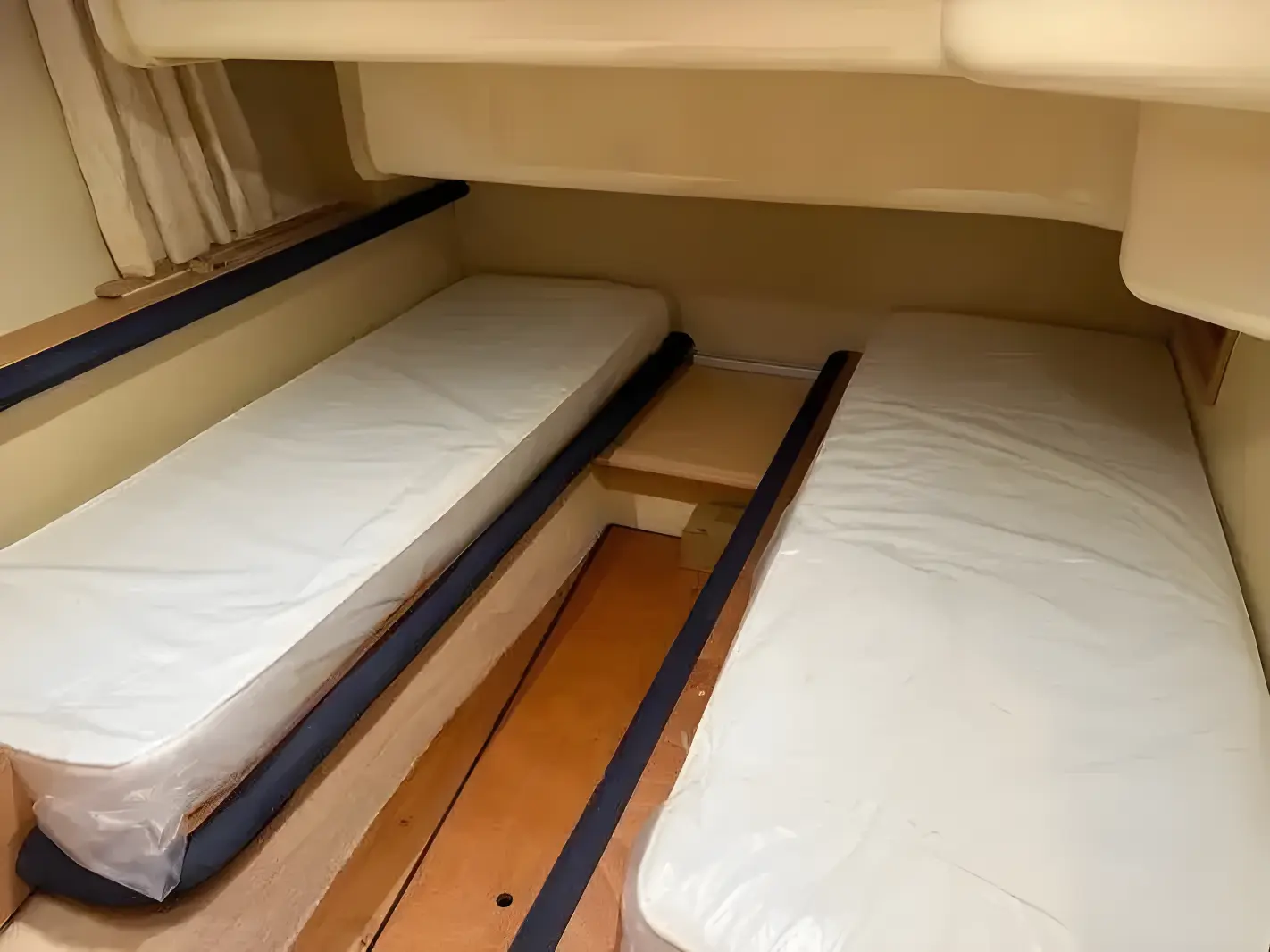 Thumbnail von Azimut 43