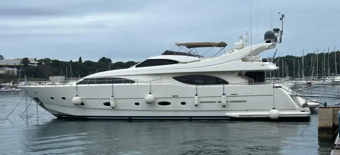 Ferretti Yachts Custom LINE 94