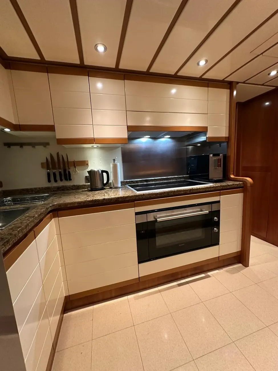 Thumbnail von Ferretti Yachts Custom LINE 94