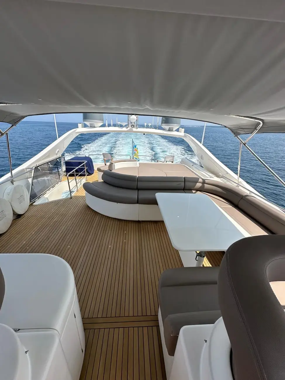 Thumbnail von Ferretti Yachts Custom LINE 94