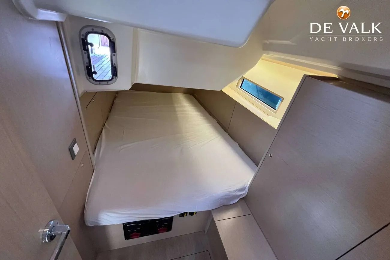 Thumbnail von Beneteau Oceanis 40.1