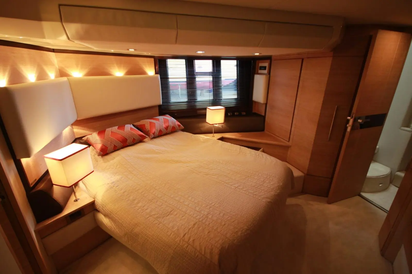 Thumbnail von Azimut 58