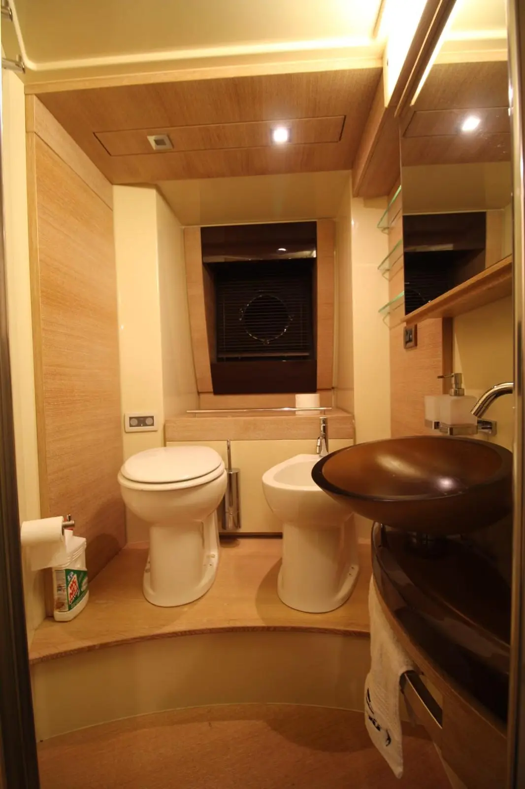 Thumbnail von Azimut 58