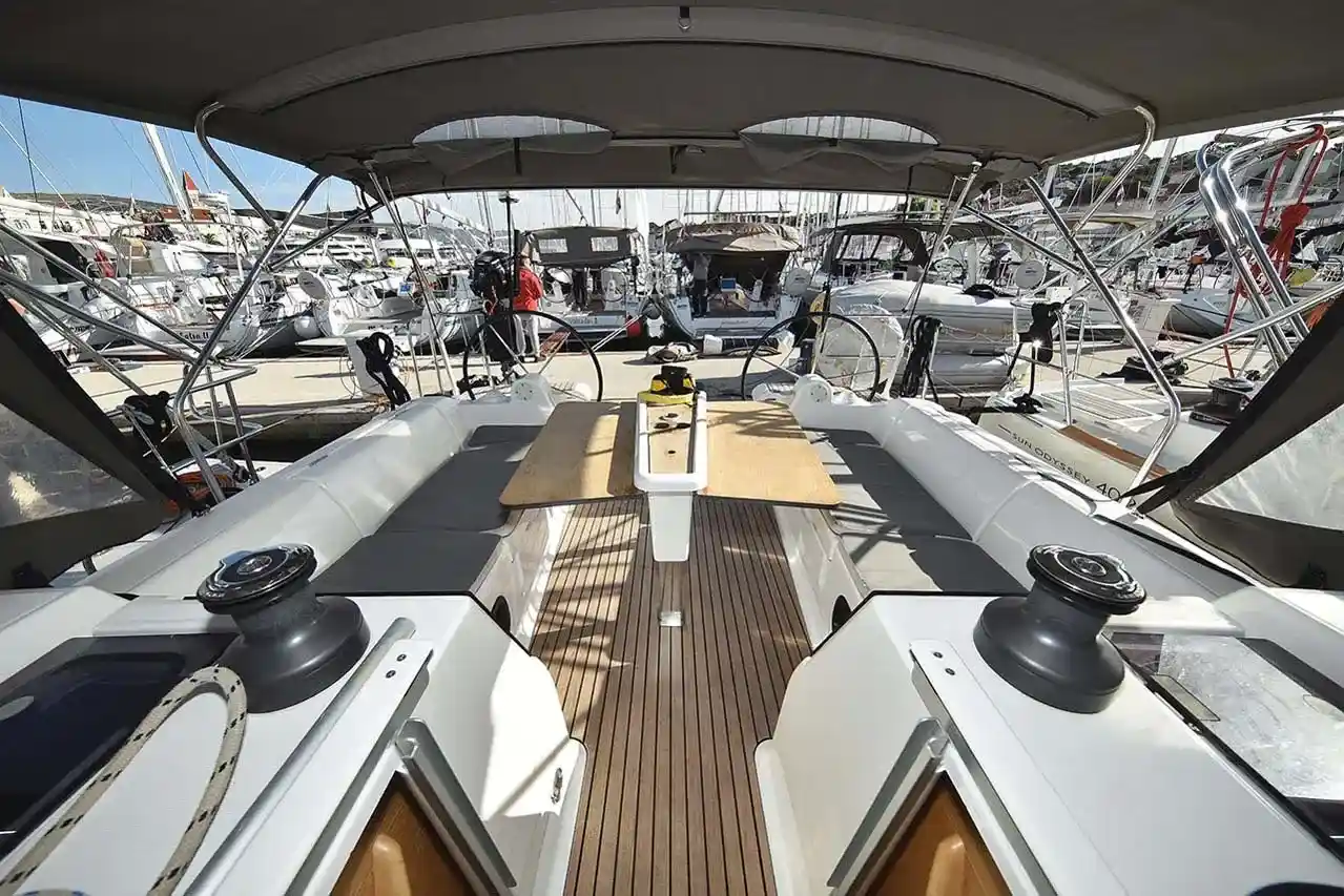 Thumbnail von Dufour 382 Grand Large