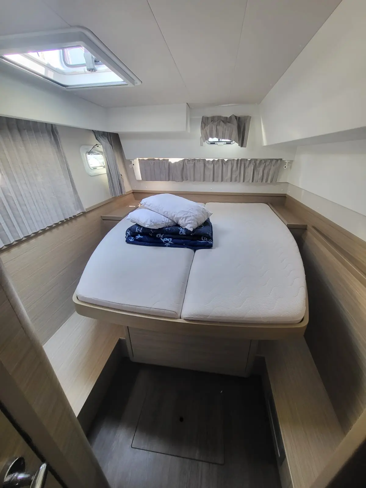 Thumbnail von Lagoon 42