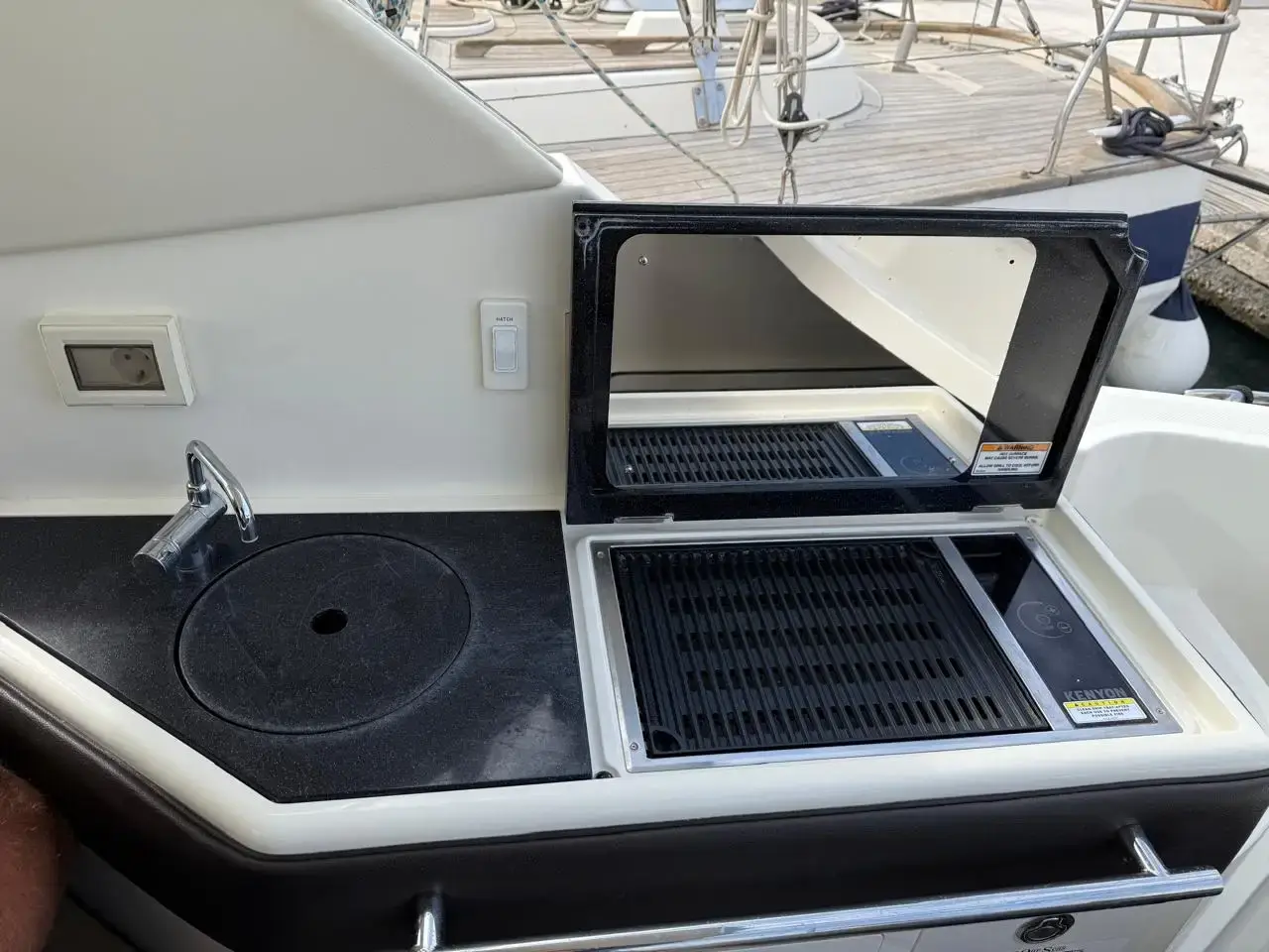 Thumbnail von Sea Ray 320 Sundancer