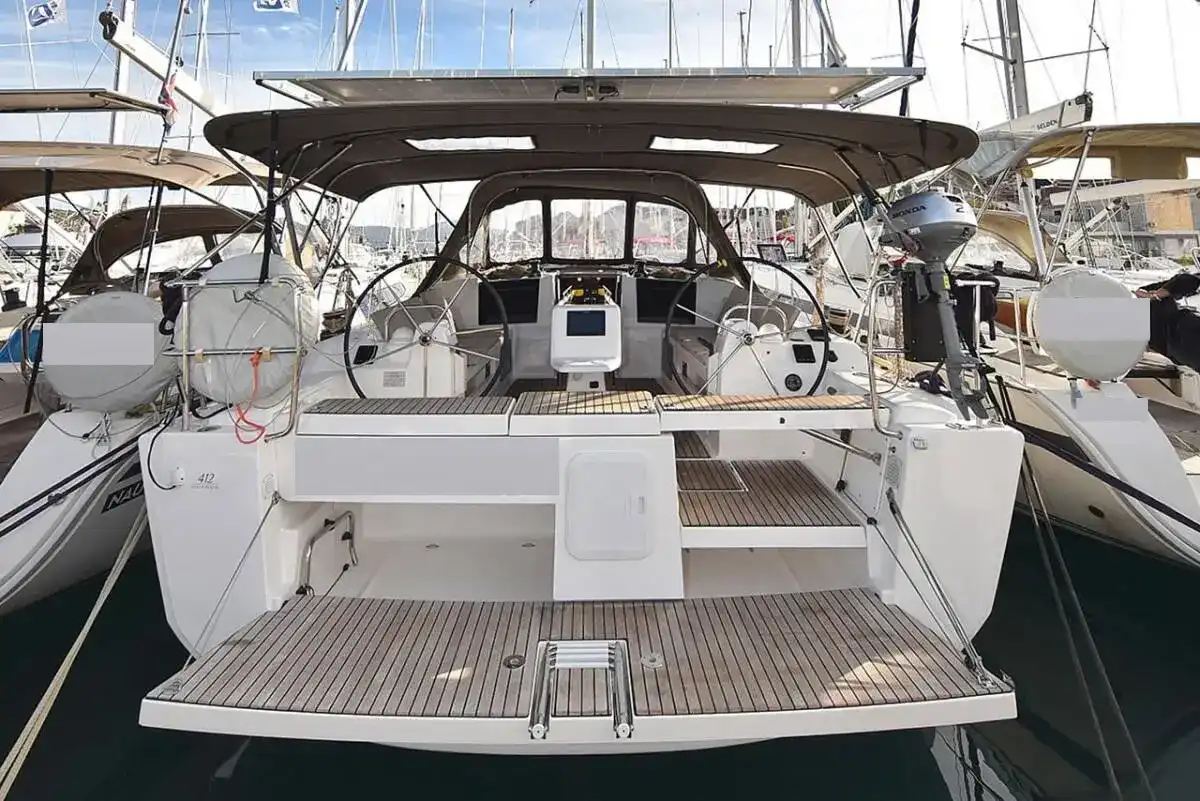 Thumbnail von Dufour 412 Grand Large